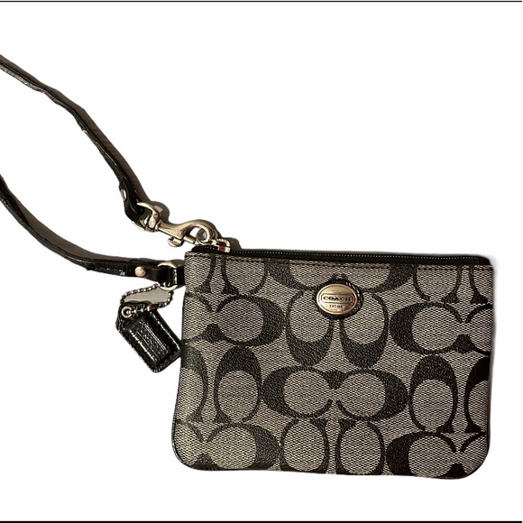 coach grey wristlet